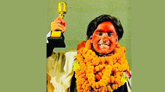 गण्डकी लोकताराको उपाधि बागलुङका प्रेम विकलाई